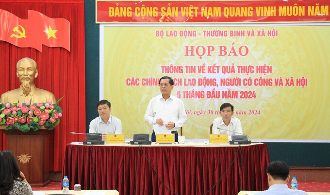 hop-bao-lao-dong-viec-lam-2-1722327976