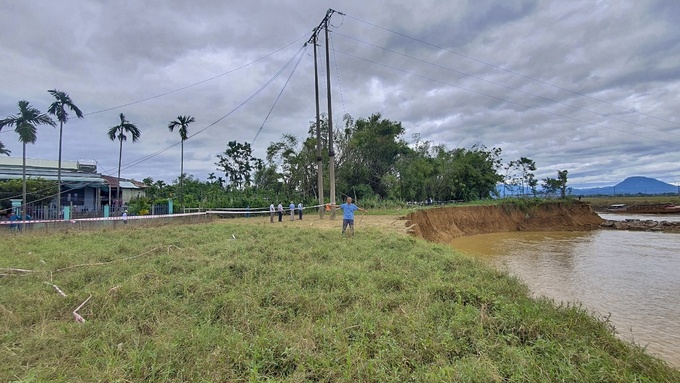 Một khu vực bị sạt lở tại thôn Phú Nghĩa, xã Đại An, huyện Đại Lộc. Ảnh: Internet