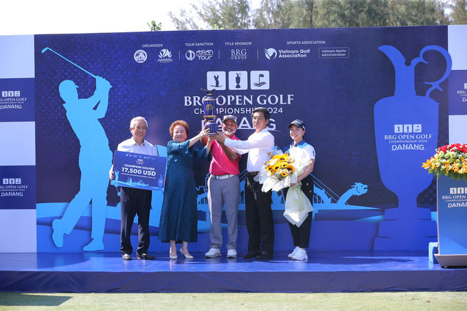 Golfer đến từ Ấn Độ Rahil Gangjee vô địch giải BRG Open Golf Championship Danang 2024 (Ảnh: Thế Sơn)