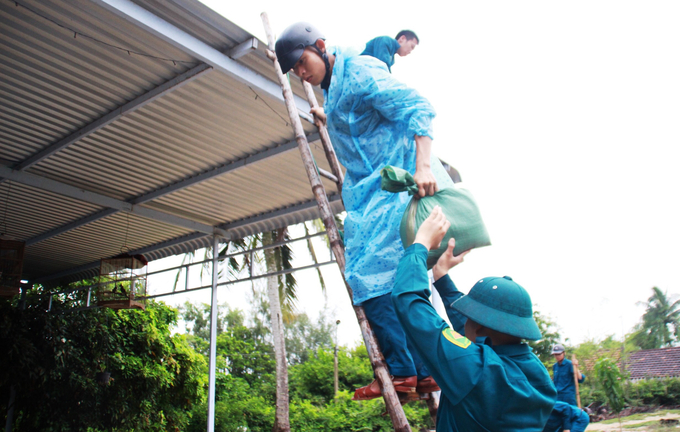 Người dân cần gia cố, chằng chống nhà cửa cẩn thận để tránh xảy ra các sự cố, tai nạn đáng tiếc. Ảnh: Internet