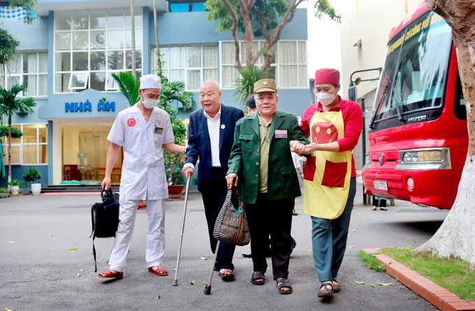 Ngoài ra, từ ngày 1/1/2025, những người có công đi điều dưỡng tập trung còn có thêm nội dung được đi tham quan. Ảnh minh họa