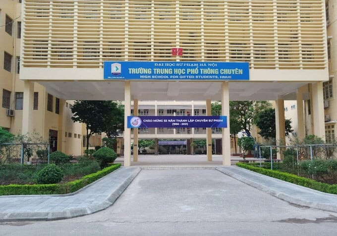 Trường THPT Chuyên Đại học Sư phạm Hà Nội. Ảnh: Internet