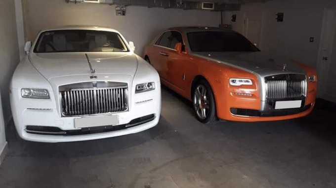 2 chiếc xe siêu sang Rolls-Royce từng xuất hiện cùng nhau trong garage của ông Dũng 