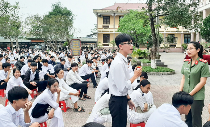 Chú trọng giáo dục đạo đức, lối sống, kỹ năng sống cho trẻ em phù hợp với lứa tuổi. Ảnh minh họa. Nguồn: Internet