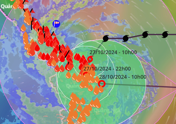 Bão số 6 đi vào đất liền các tỉnh Thừa Thiên Huế, Quảng Nam - Đà Nẵng