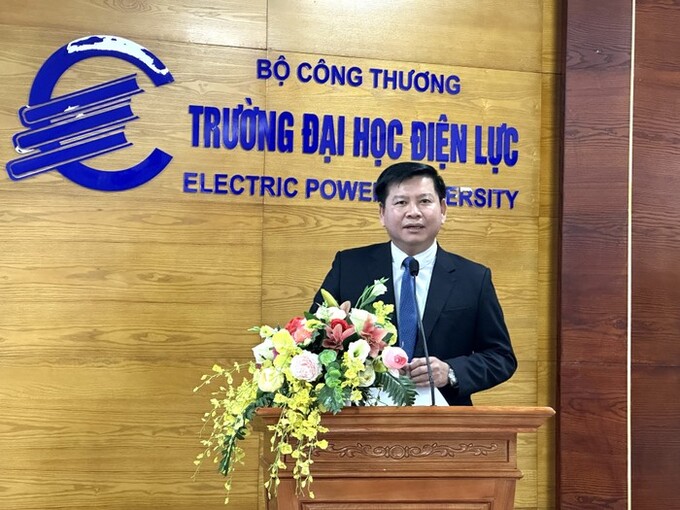 thầy châu, điện lực