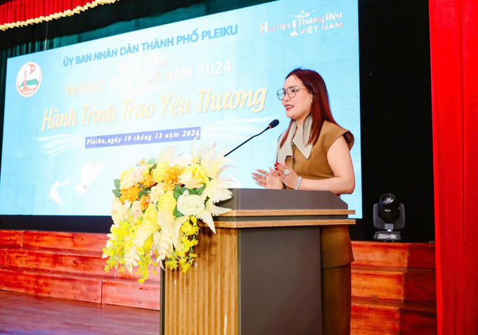 Chủ tịch Miss Vietnam Business Đặng Gia Bena - Chủ tịch kiêm Trưởng BTC cuộc thi chia sẻ về mục đích của chương trình thiện nguyện