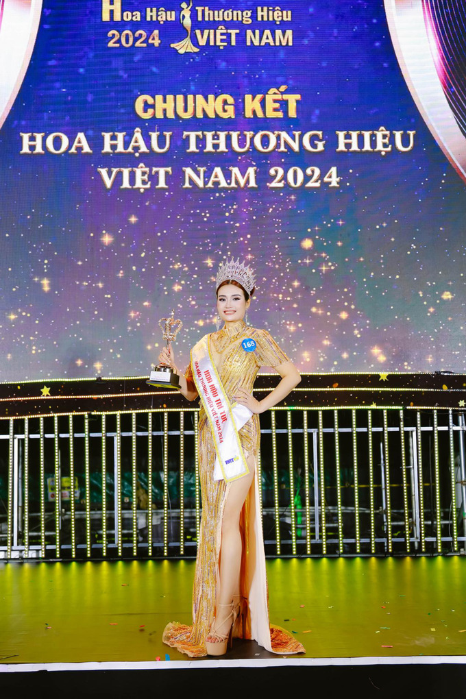 Chân dung nữ doanh nhân đạt ngôi vị Hoa hậu trí tuệ trong đêm chung kết Hoa hậu Thương hiệu Việt Nam 2024