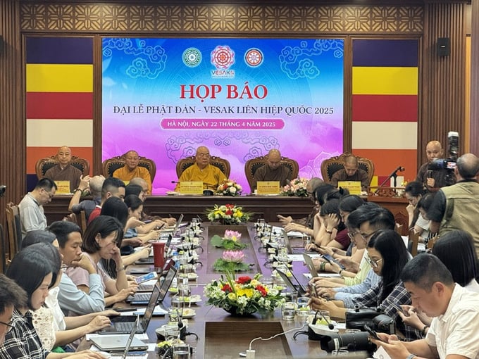 toan-canh-1745311065154253646380