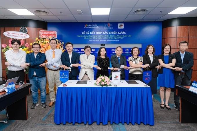 Mối quan hệ hợp tác chiến lược giữa 3 đơn vị hứa hẹn mang đến những giải pháp đột phá trong lĩnh vực chăm sóc sức khỏe tại Việt Nam.