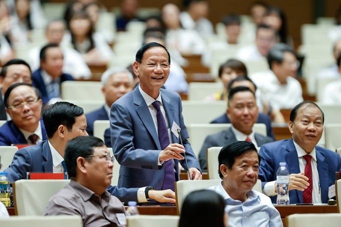 Các doanh nghiệp trao đổi với Thủ tướng tại Hội nghị - Ảnh VGP/Nhật Bắc