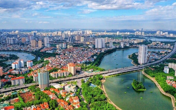 Bộ Xây dựng cho rằng, giá bất động sản vẫn đang tiếp tục đi lên. Đặc biệt, sau thông tin sáp nhập, một số địa phương đã xuất hiện tình trạng tăng giá cục bộ. Ảnh: VGP