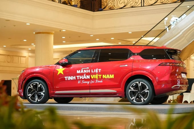 VinFast vươn lên vị trí hàng đầu thị trường ô tô trong nước sau 8 năm thành lập (Ảnh: VinFast).