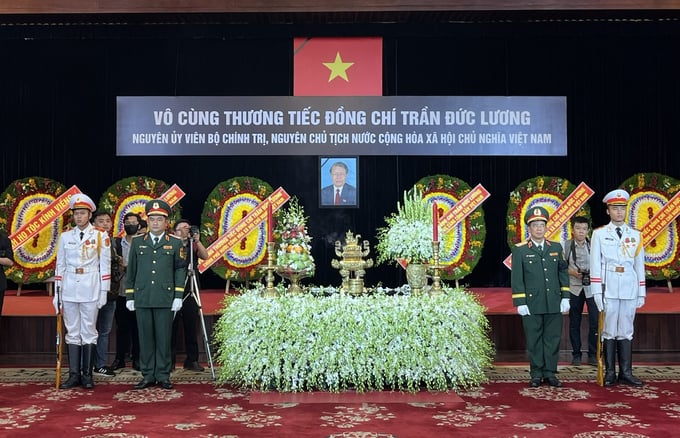 Lễ viếng nguyên Chủ tịch nước Trần Đức Lương được cử hành tại Hội trường Thống Nhất, TP.HCM - Ảnh: VGP/Lê Anh