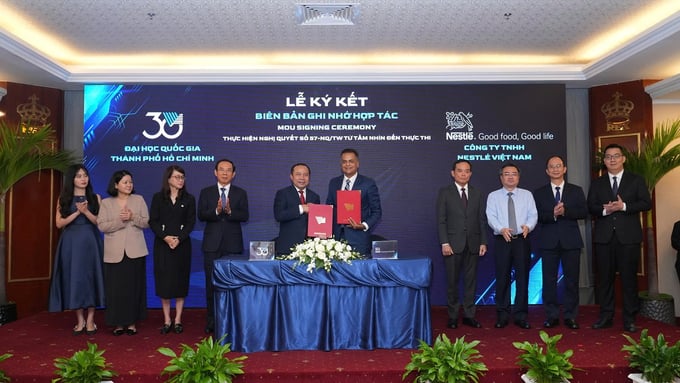 ĐHQG-HCM ký kết với các đối tác doanh nghiệp trong và ngoài nước thuộc các lĩnh vực chiến lược, khẳng định quyết tâm triển khai thực hiện hiệu quả Nghị quyết số 57-NQ/TW.