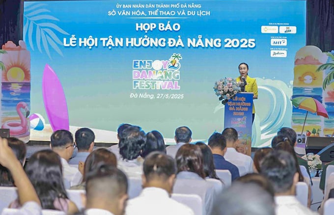 Quang cảnh buổi họp báo và phát biểu của bà Nguyễn Thị Anh Thi Phó Chủ tịch UBND TP Đà Nẵng