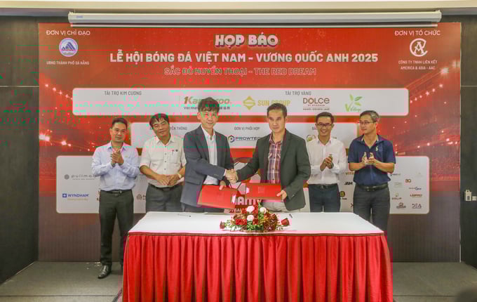 Họp báo Lễ hội Bóng đá Việt Nam - Vương quốc Anh 2025 (Ảnh: Thế Sơn)