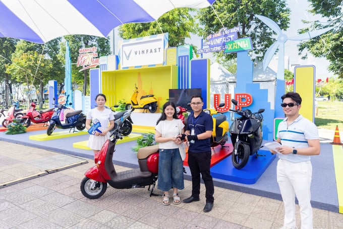 Mẫu VinFast Motio được các bạn trẻ đánh giá cao.