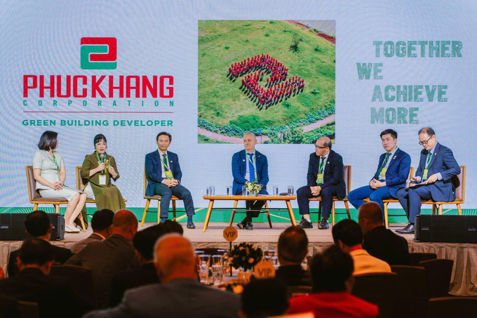 CEO Lưu Thị Thanh Mẫu chia sẻ tại tọa đàm “Chuyển đổi Xanh giữa Biến động toàn cầu”
