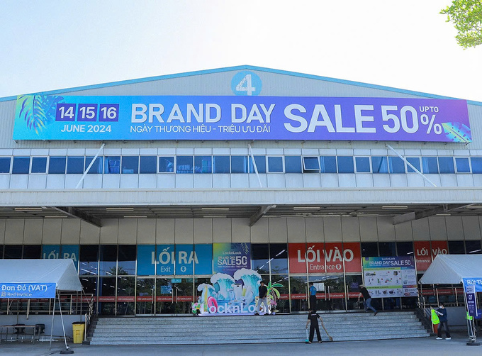 Brand day sale mùa hè 2024.