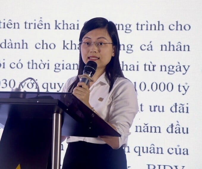Bà Đặng Thu Thủy, Phó Trưởng Ban Khách hàng cá nhân Agribank
