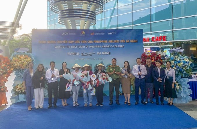 Lần đầu tiên Hãng hàng không Quốc gia Philippine Airlines mở đường bay đến Đà Nẵng (Ảnh: Thế Sơn)