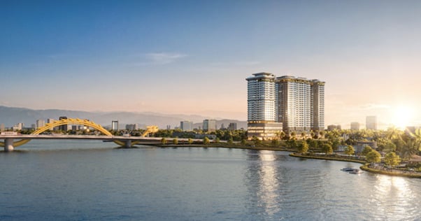 The Legend Danang sở hữu vị trí biểu tượng ngay đầu Cầu Rồng hướng ra biển Mỹ Khê.