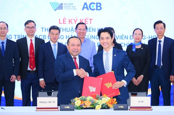 ACB và Đại học Quốc Gia TP.HCM phối hợp triển khai chương trình đồng hành cùng sinh viên, nuôi dưỡng tư duy tài chính bền vững.
