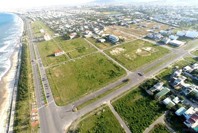 Giá đất nền chững lại sau đợt tăng nóng đầu năm, nhà đầu tư chuyển sang quan sát