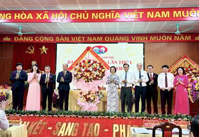 nam-phu-8