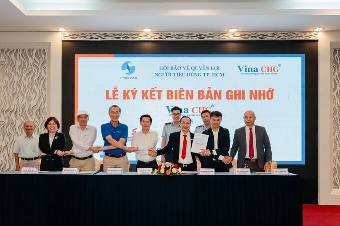 ký kết