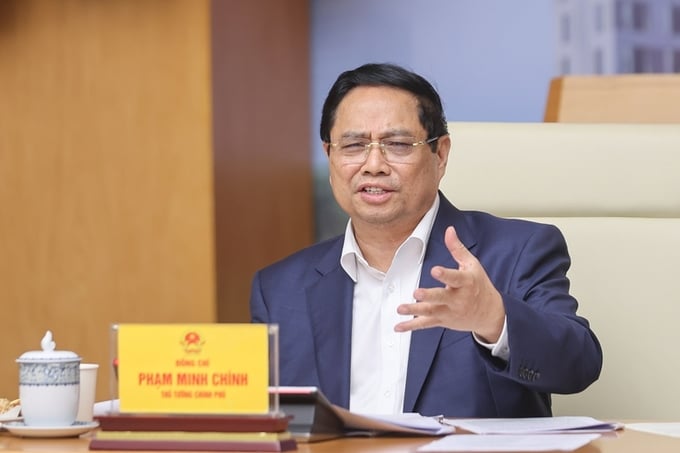 Thủ tướng nhấn mạnh mục tiêu hoàn thành ít nhất 100.000 căn nhà ở xã hội từ nay đến cuối năm 2025 là không đổi - Ảnh: VGP/Nhật Bắc