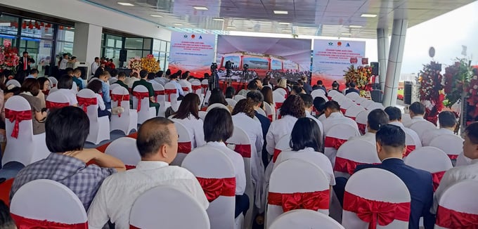 quang cảnh bệnh viện nhi