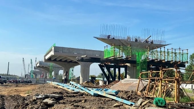 Theo kế hoạch là sẽ thông xe toàn tuyến đường Vành đai 3 (đoạn qua TPHCM) vào ngày 30/6/2026