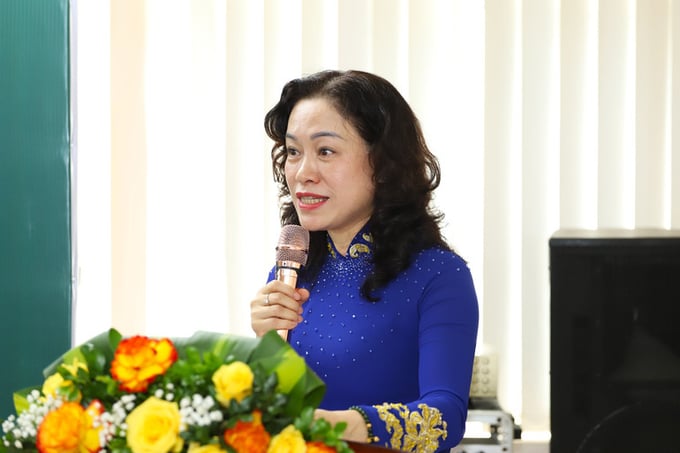 TS HƯƠNG