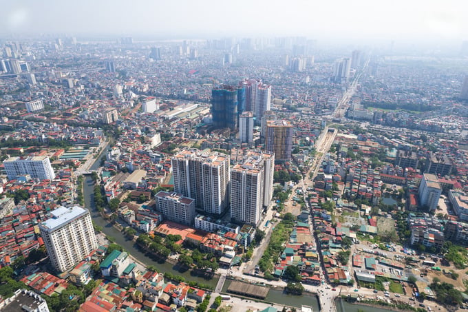 Nhiều tuyến đường khu vực Hoàng Mai tăng tốc giải phóng mặt bằng, thi công. (Ảnh: Grand M)