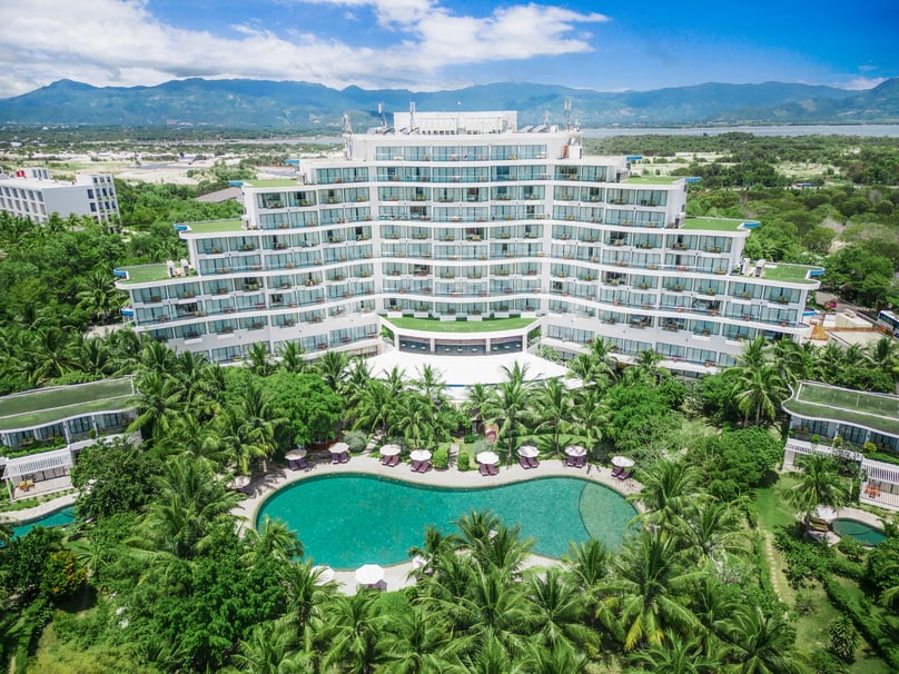 Cam Ranh Riviera Beach Resort & Spa - khu nghỉ dưỡng gốc 5 sao đầu tiên của Crystal Bay Card tại Bãi Dài
