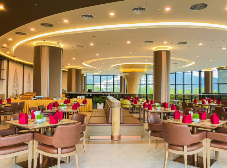 Ocean Restaurant - nhà hàng ẩm thực Á u đa dạng mang đến cho du khách hành trình thưởng thức mỹ vị độc đáo