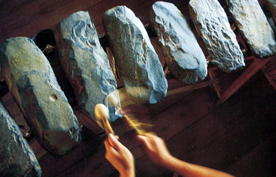 Đàn đá Khánh Sơn là một bảo vật cổ xưa, là hồn cốt của người Raglai