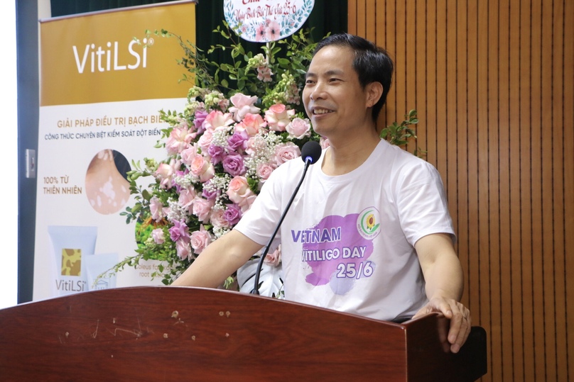 GS.TS. Nguyễn Hữu Sáu - Phó Giám đốc Bệnh viện Da liễu Trung ương phát biểu khai mạc buổi lễ