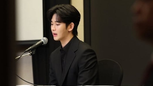 Kim Soo Hyun có thể mất 20 tỉ won vì ồn ào tình ái