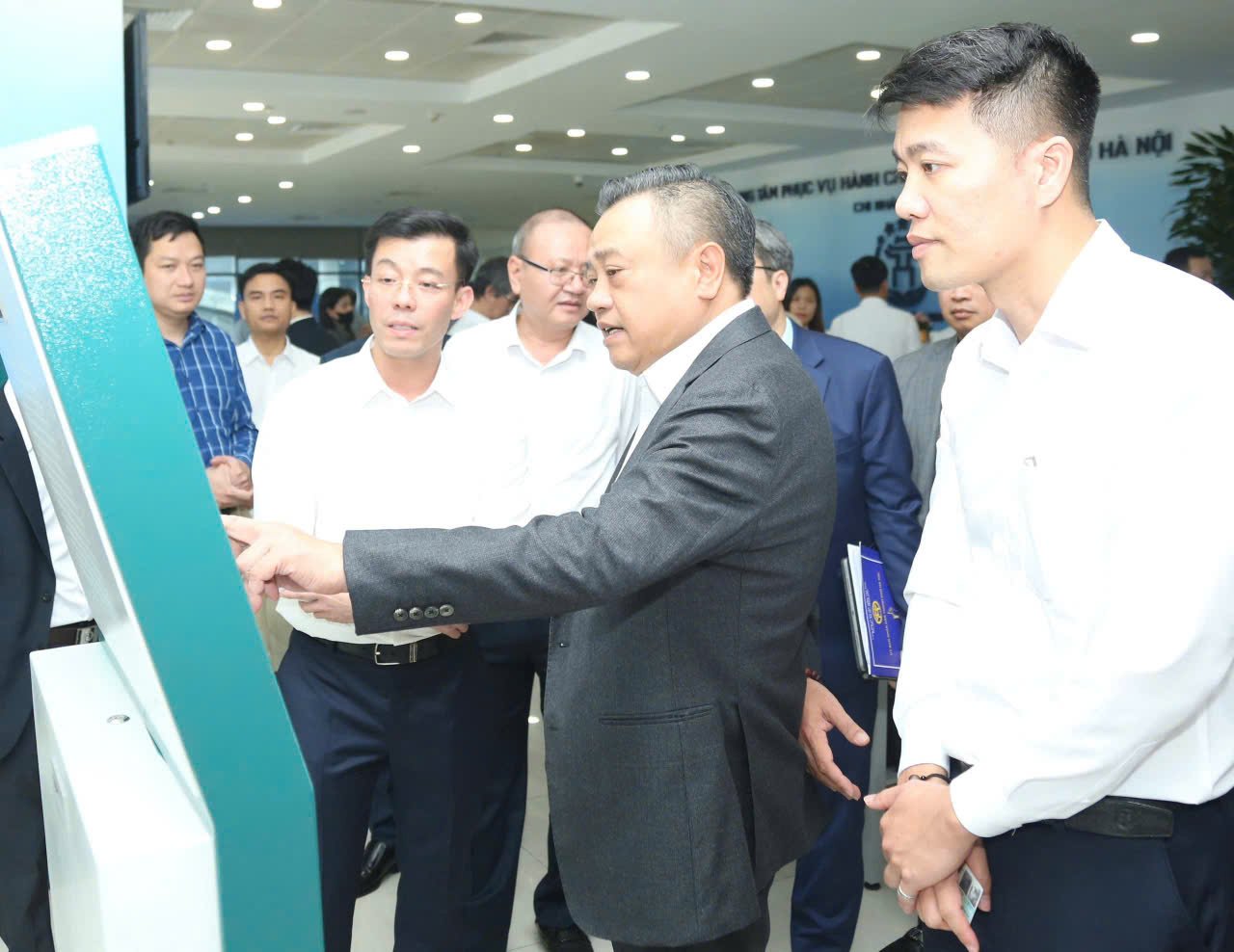 Hà Nội yêu cầu bãi bỏ ít nhất 30% điều kiện đầu tư kinh doanh và chi phí tuân thủ thủ tục hành chính