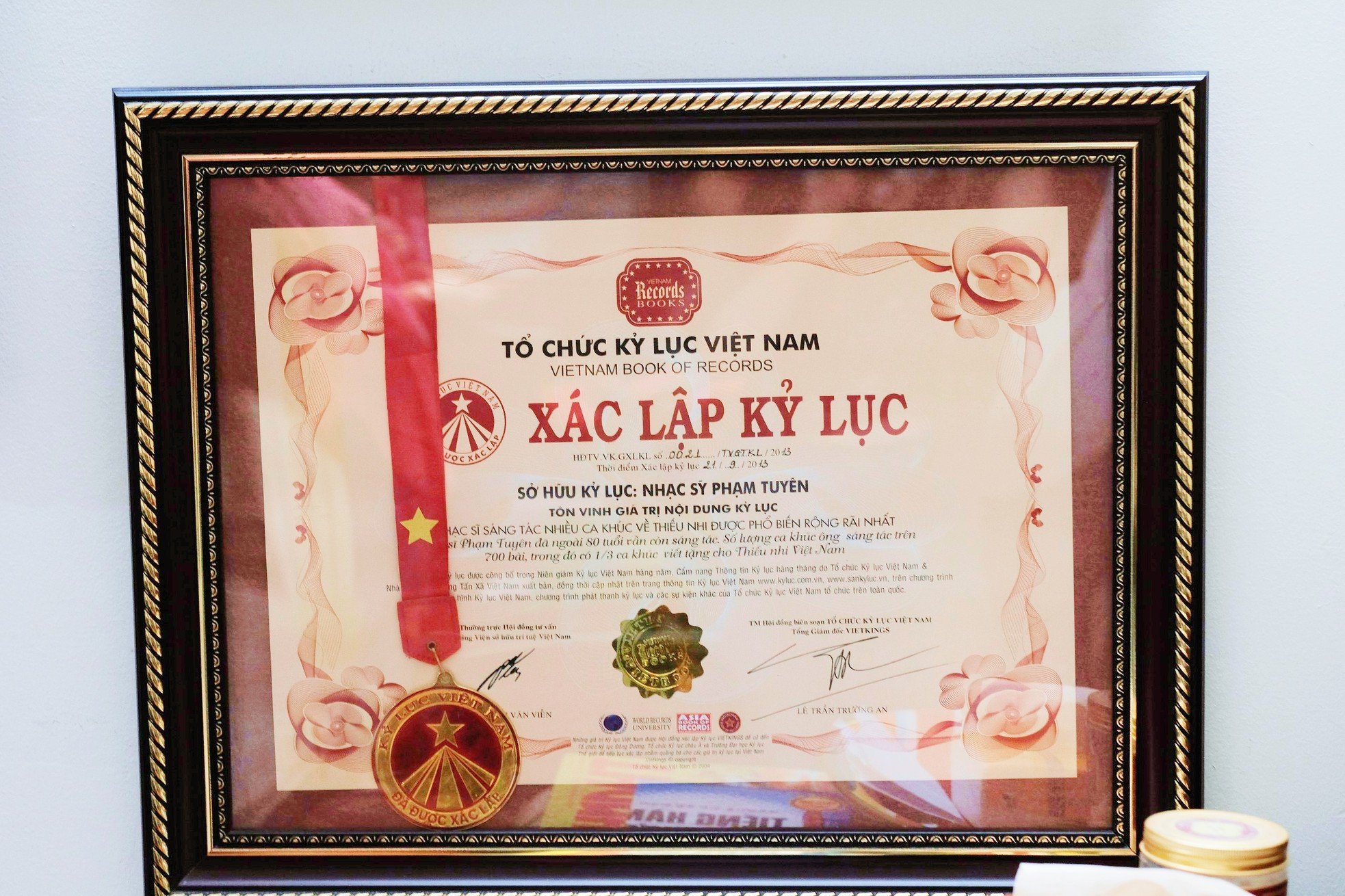 Cuộc sống của nhạc sĩ Phạm Tuyên ở tuổi 95 ảnh 8