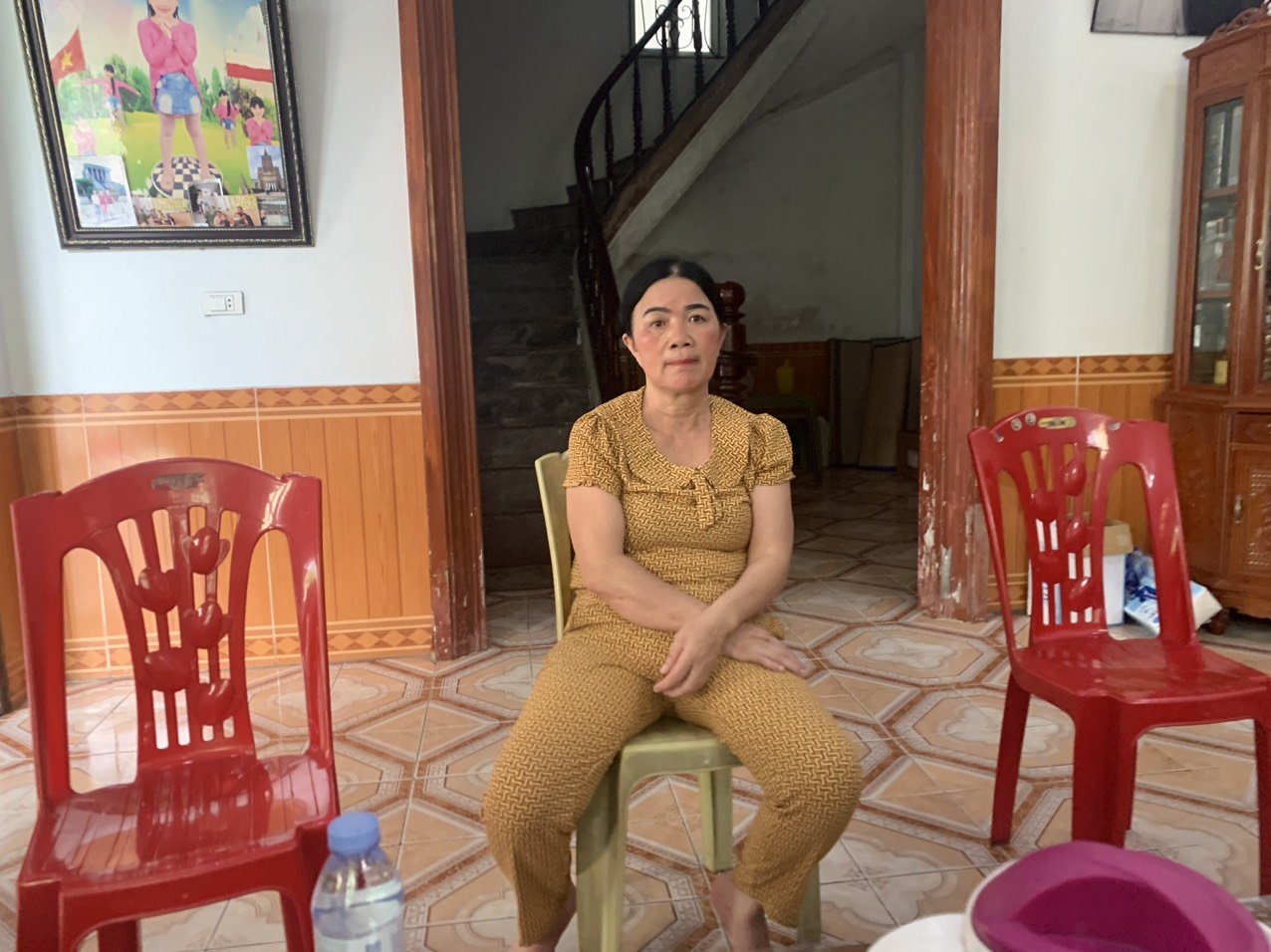 Bi hài chuyện cấp đất ở Hà Tĩnh: Một mảnh đất hai sổ đỏ, tại “văn thư xã” đưa nhầm thư mời?!