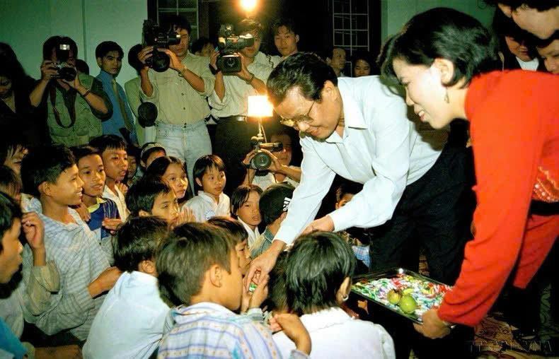 Đồng chí Trần Đức Lương - nhà lãnh đạo có nhiều đóng góp quan trọng cho sự nghiệp đổi mới, phát triển đất nước và bảo vệ tổ quốc -0