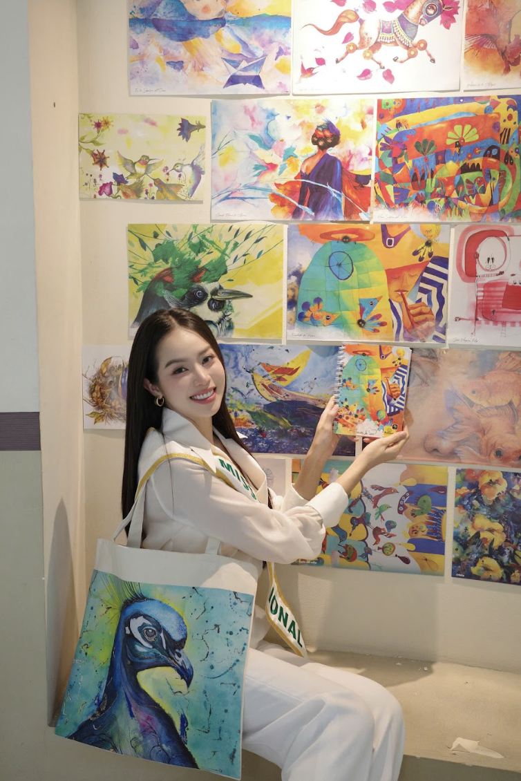 Hoa hậu quê Đà Nẵng lần đầu trải nghiệm cuộc sống của trẻ em khiếm thính – khiếm thị- Ảnh 6.