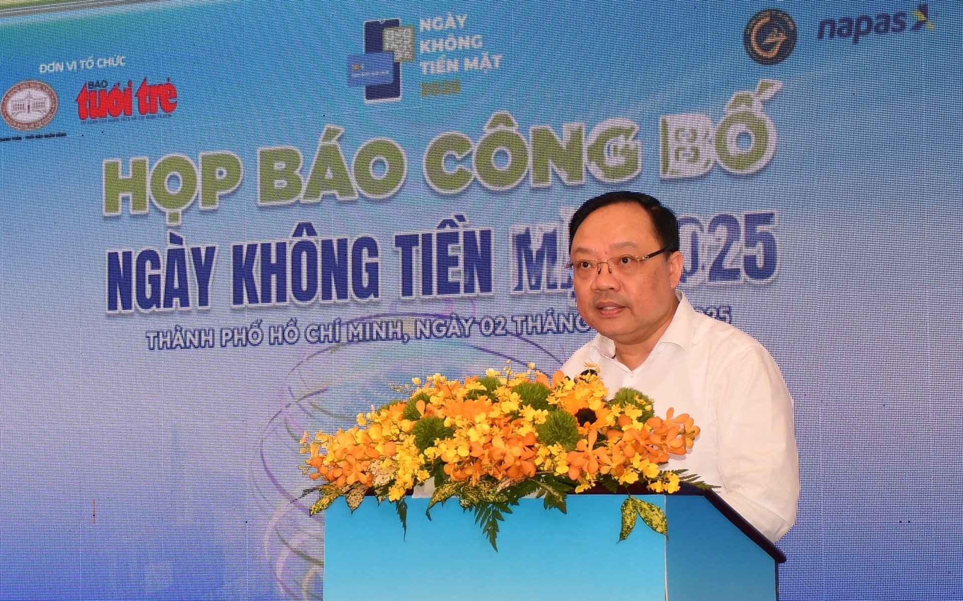 “Ngân hàng đang bắt nhân viên tại quầy làm việc thay cán bộ công an”