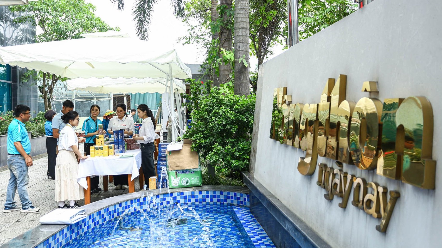 Hình ảnh 'Phiên chợ gây quỹ từ thiện' 15 năm Dân Việt tiếp tục sứ mệnh trao yêu thương