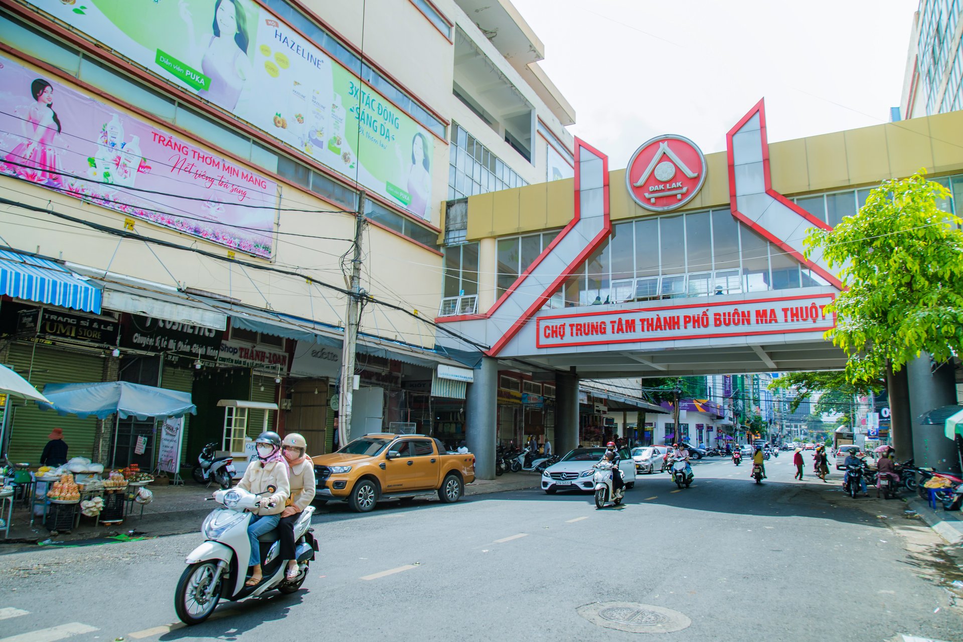 Vì sao hàng trăm ki ốt tại chợ Buôn Ma Thuột đồng loạt đóng cửa?