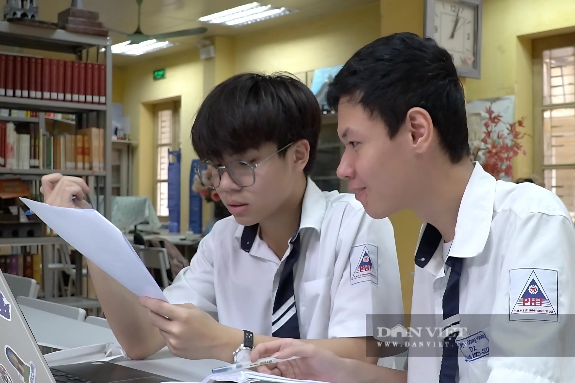 Nhiều trường loại tổ hợp C00: Từ cú sốc đến 'chiến lược' xoay chuyển tình thế của thí sinh và gia đình